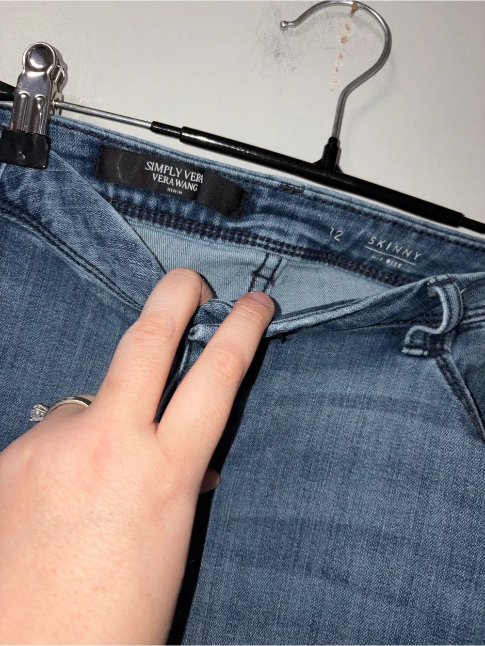 Simply Vera Vera Wang Distressed Mid‎ Rise Skinny Jeans Women’s 12